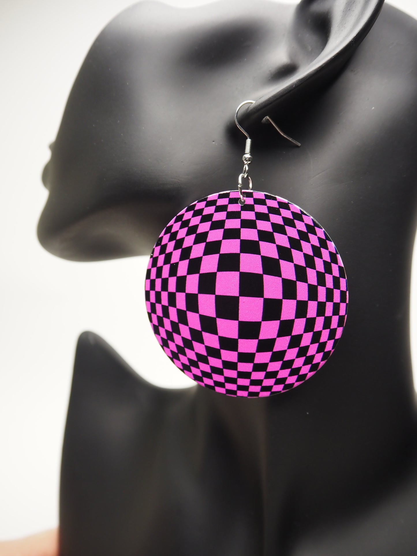 Optical illusion trippy checkerboard earrings look 3D! Cyber hot pink